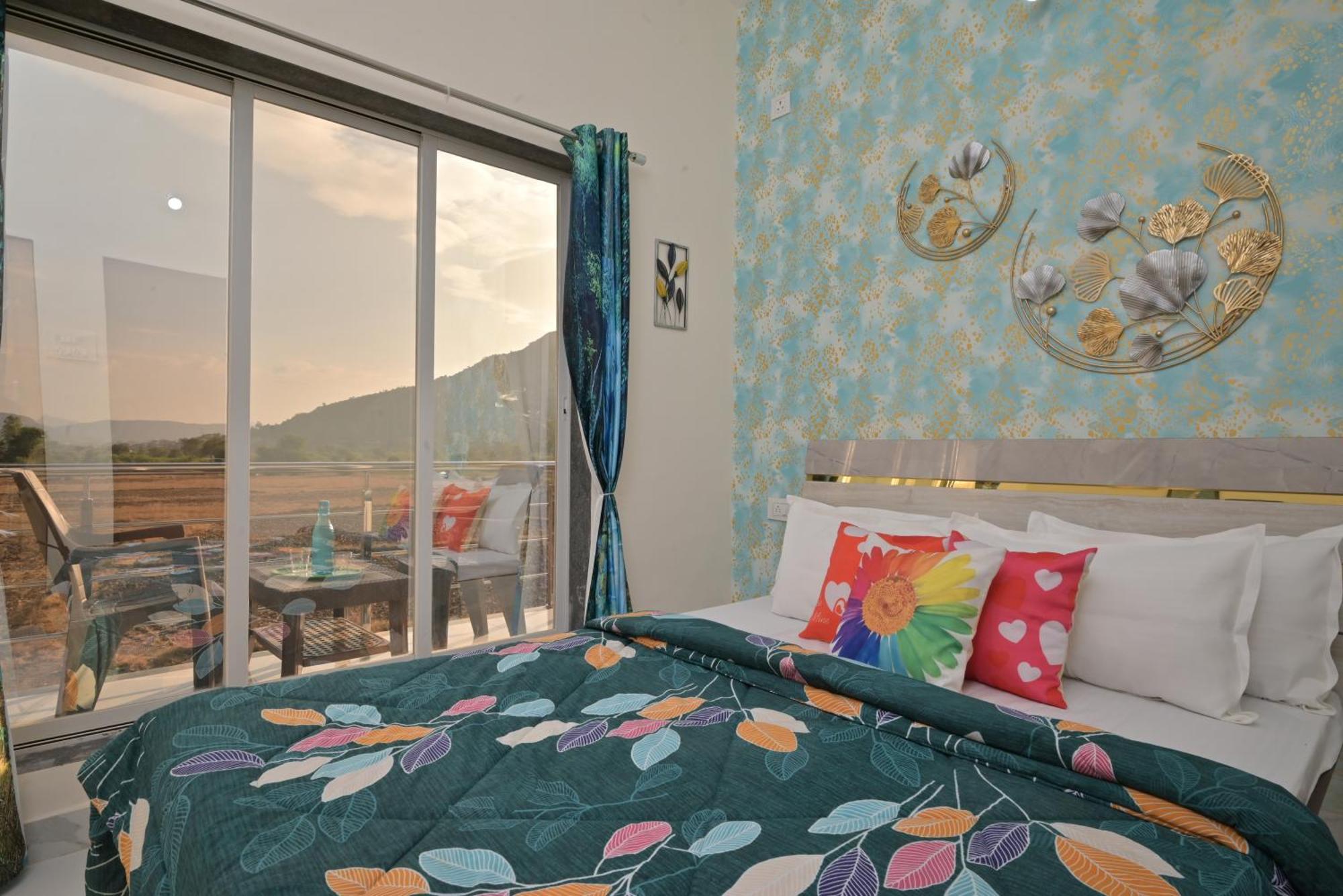 Empyrean Stay II Mirage Villa II Ac II 4Bhk II Largest Pool In Lonavala Li المظهر الخارجي الصورة